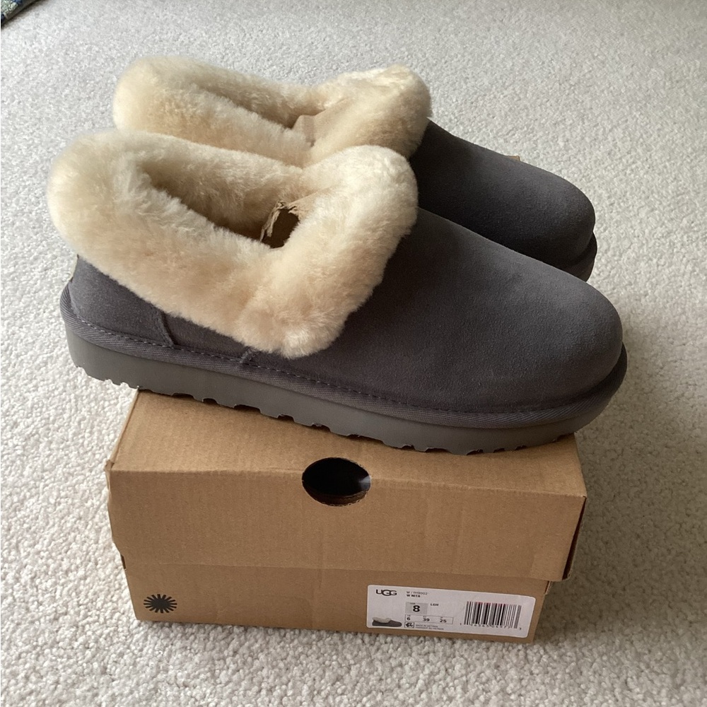 UGG Gray and Cream Women's Slippers (PRICEDROP) - Picture 6 of 10